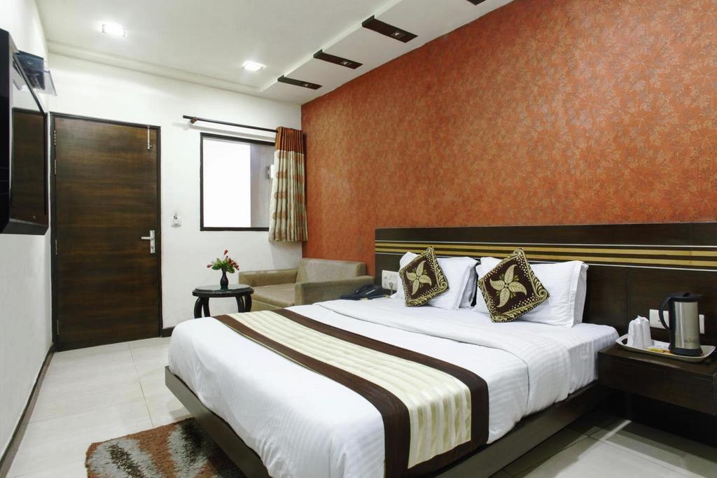 Hotel Milllennium 2000 Dx New Delhi Extérieur photo